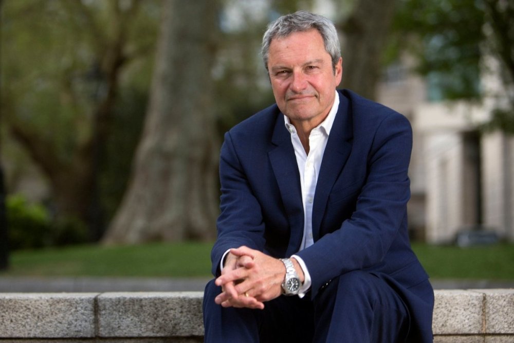 Gavin-Esler777-1081903014.jpg